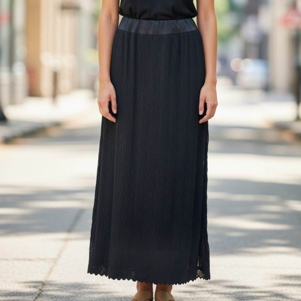 Sandra Darren Womens Black Crinkle Maxi Skirt Satin Waist Scalloped Hem Size 10